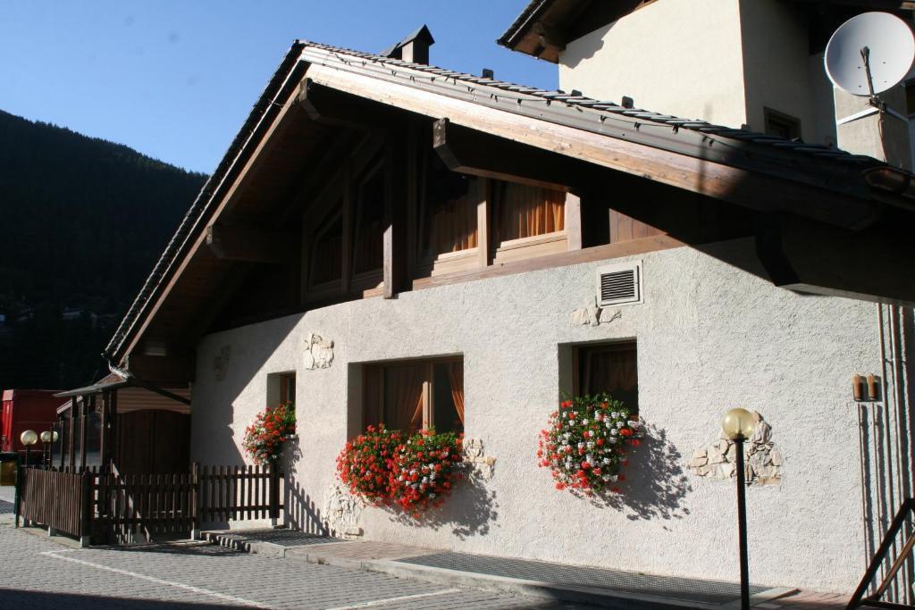 Residence Elga Valdisotto Εξωτερικό φωτογραφία